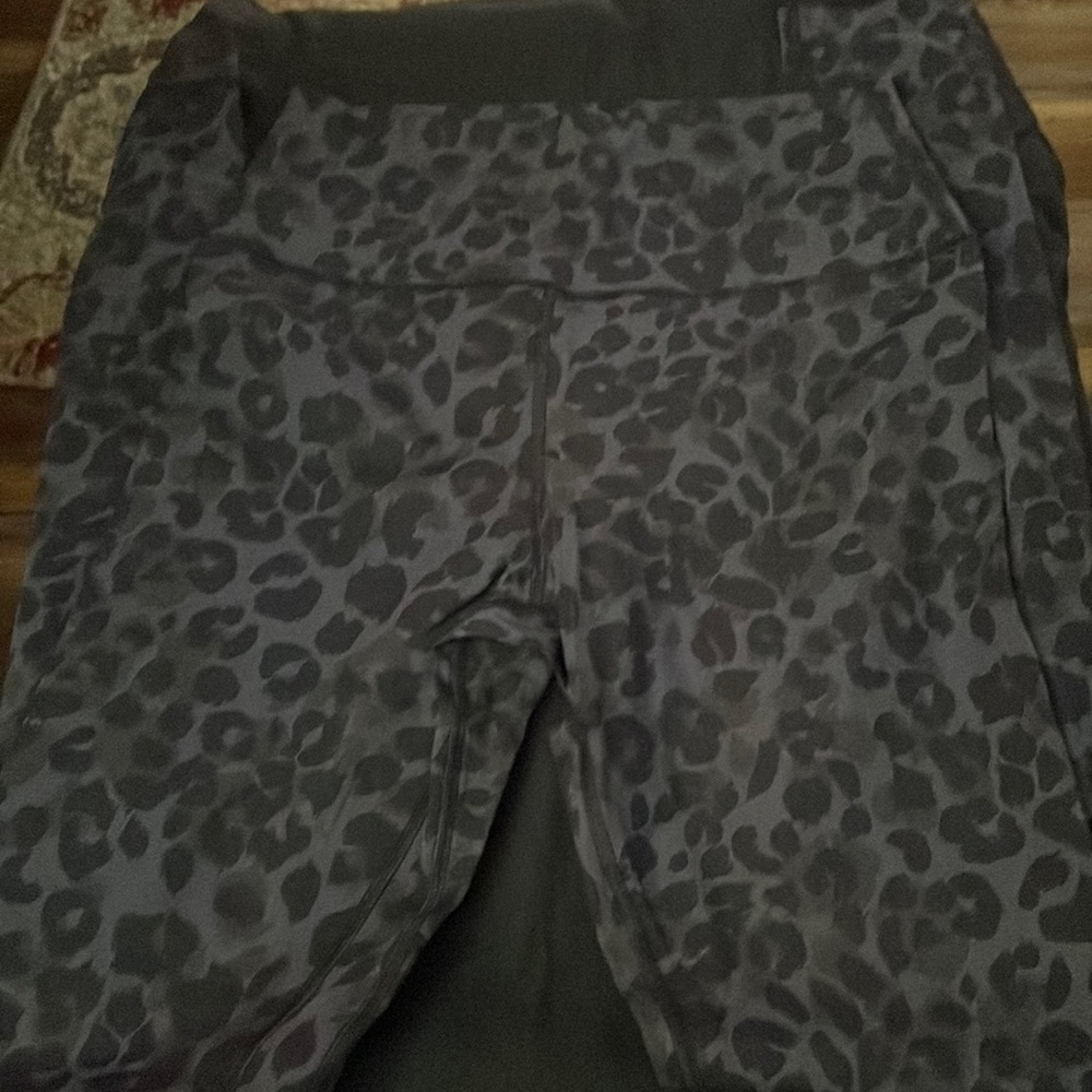 Carovia Leggings
